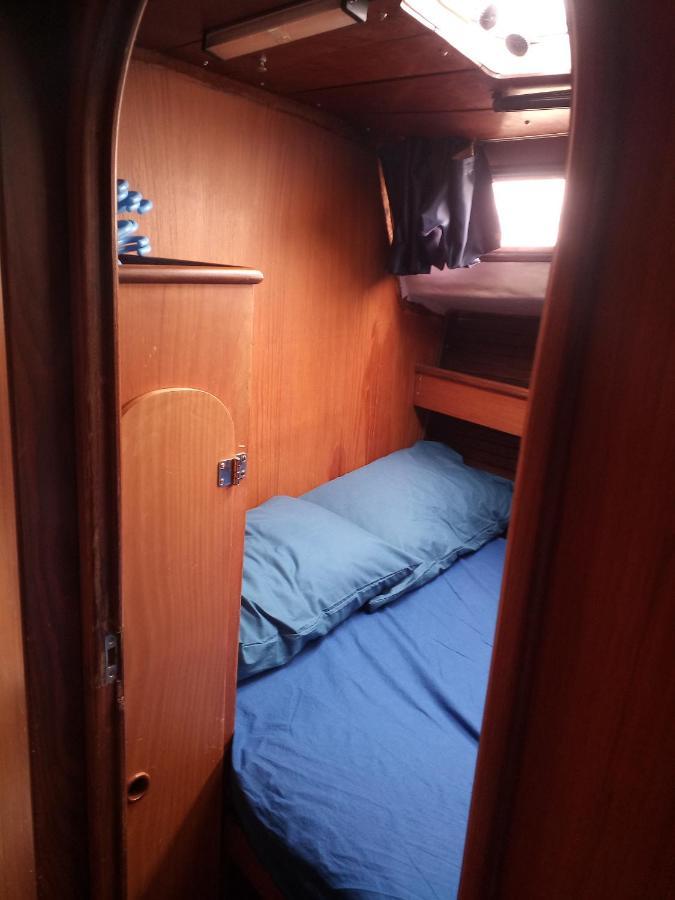 Bed & Boat Brezza Del Mare Hotel Viareggio Bagian luar foto