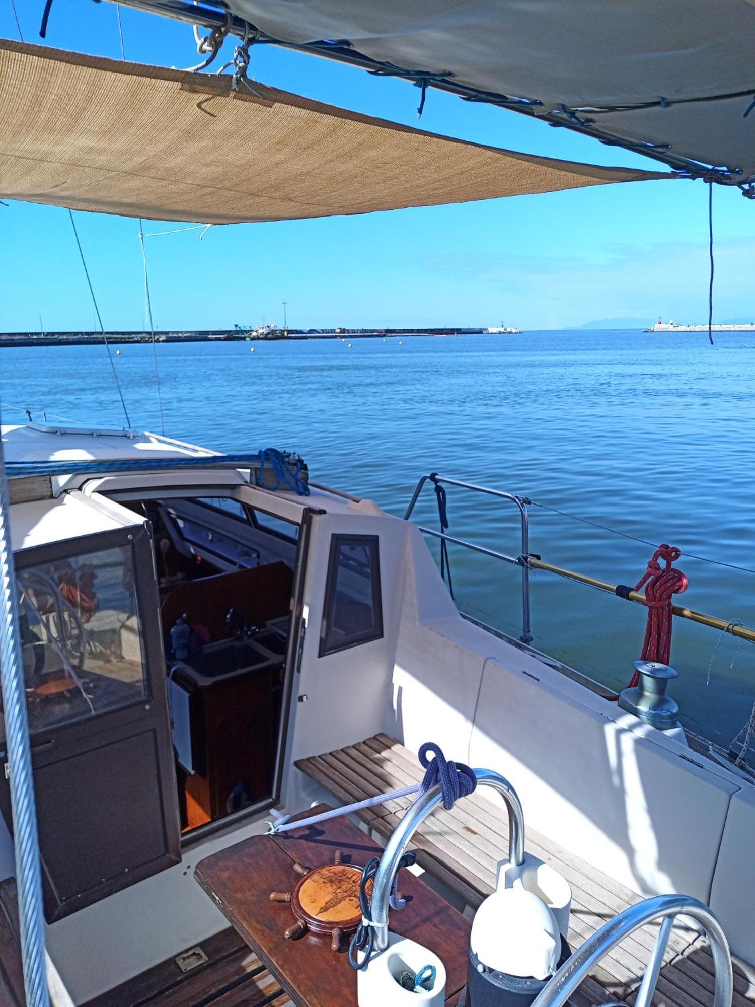 Bed & Boat Brezza Del Mare Hotel Viareggio Bagian luar foto